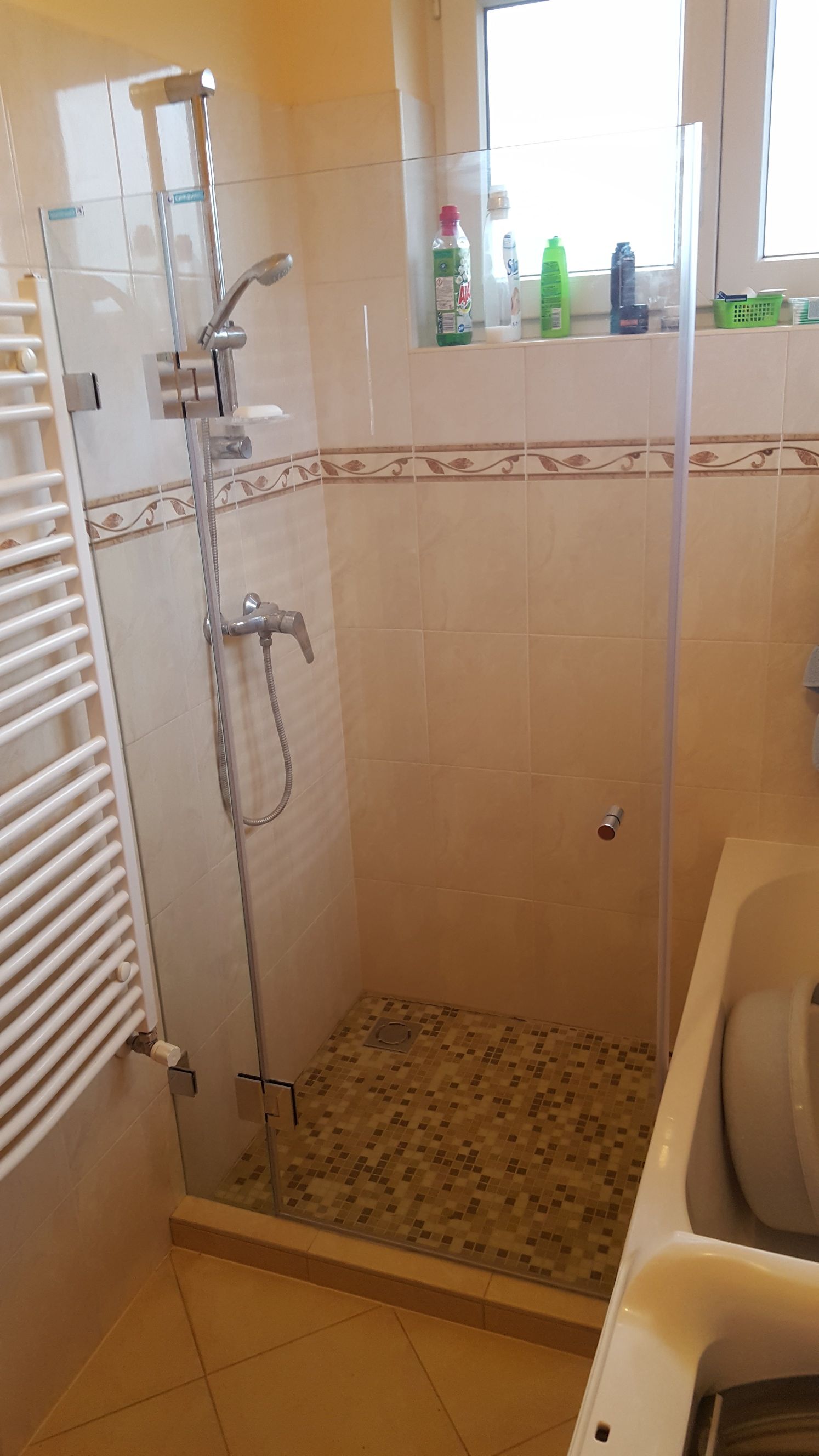 üveg zuhanykabin modern